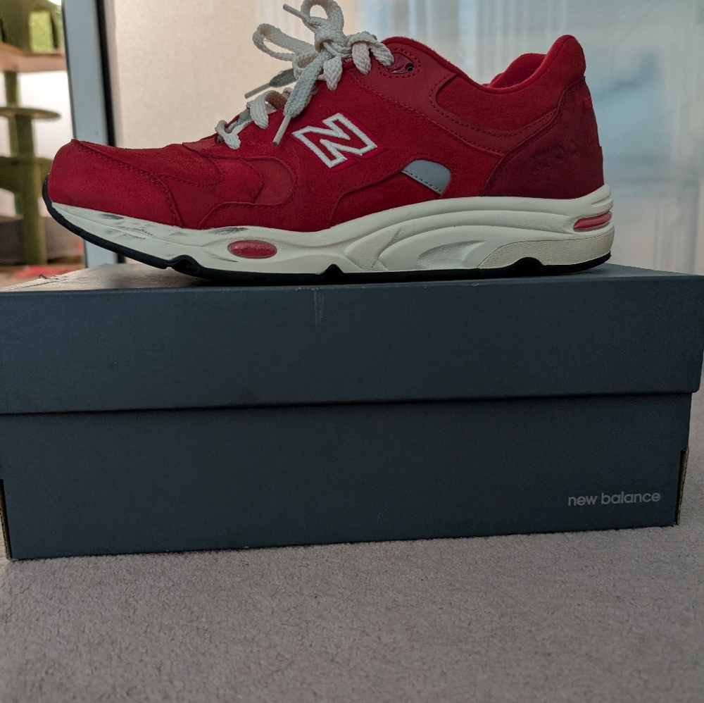 New Balance X Kith Collection 1700 Rococo Red - Picture 3 of 5
